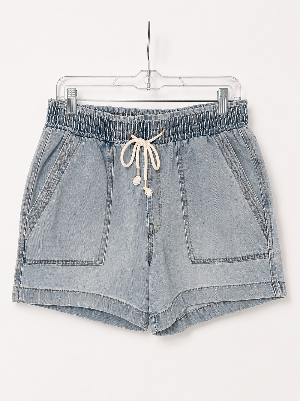 Kensie Light Blue Denim Drawstring Shorts Size M